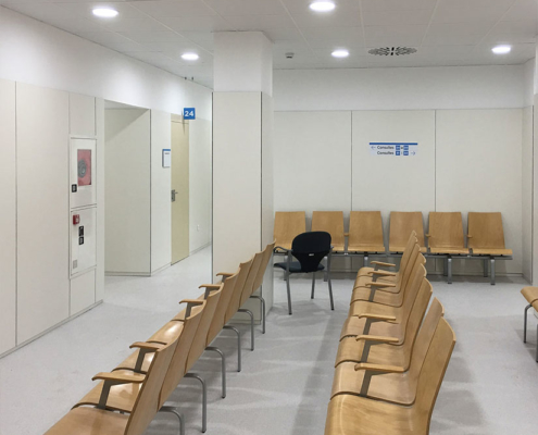 Mobiliario y revestimientos para consultorio médico