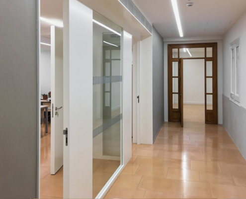 Reforma de carpinterías en oficinas