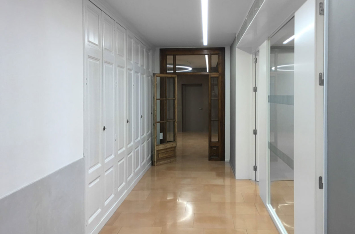 Reforma de carpinterías en oficinas