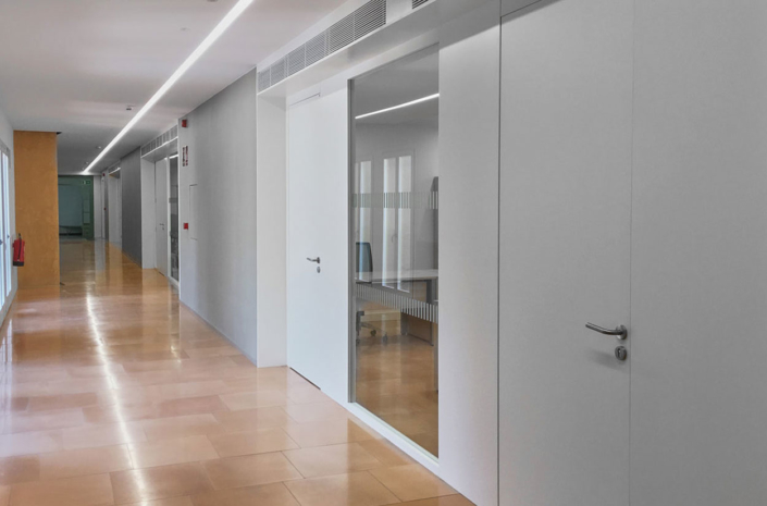 Reforma de carpinterías en oficinas